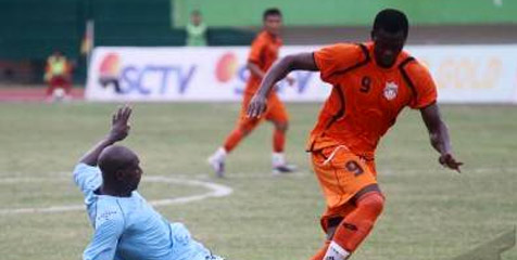 Sriwijaya FC Khawatir Performa Jerry Karpeh Sriwijaya FC Khawatir Performa Jerry Karpeh