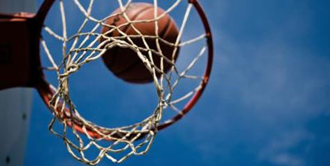 Itenas Bandung Taklukkan STISI Telkom 60-7 Itenas Bandung Taklukkan STISI Telkom 60-7