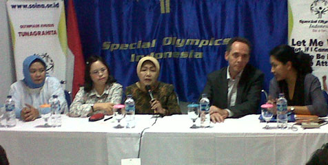 Wakili Indonesia, Atlet SOIna Bawa Obor Olimpiade 2012