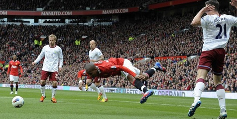 Robson: Berhentilah Melakukan Diving Young! Robson: Berhentilah Melakukan Diving Young!