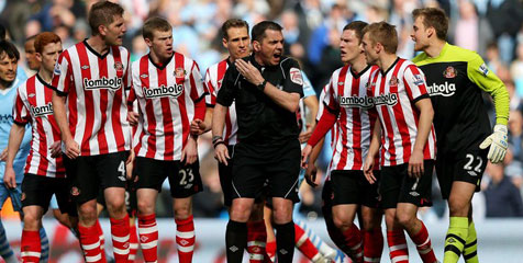 Protes Wasit, Sunderland Didenda Oleh FA Protes Wasit, Sunderland Didenda Oleh FA