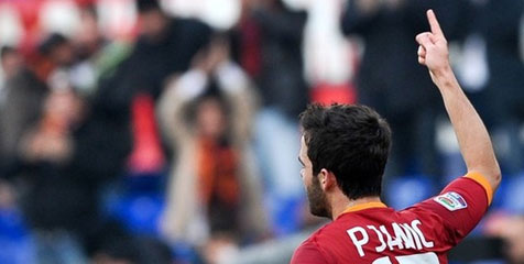 Pjanic Ingin Beri Kekalahan Pertama Pada Juventus