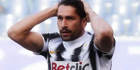 Borriello Ingin Bertahan Bersama Juve