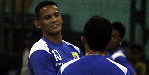 Persib Bandung Hadapi Persipura Tanpa Tiga Pilar