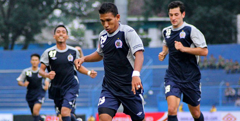 IPL Review: Singo Edan Jinakkan Persija IPL, 3-2 IPL Review: Singo Edan Jinakkan Persija IPL, 3-2