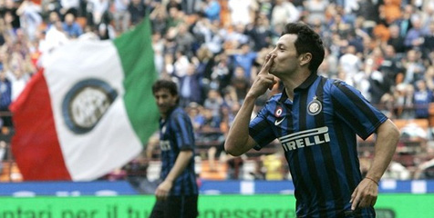 Lazio Dan Inter Bahas Masa Depan Zarate