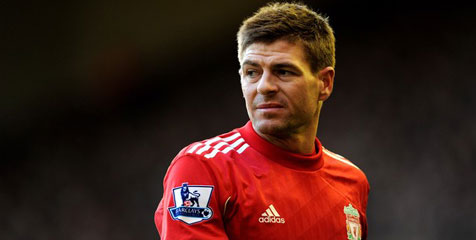 Gerrard: Liverpool Harus Raih Dua Gelar