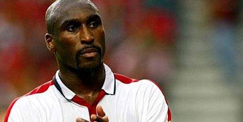 Sol Campbell Akhirnya Putuskan Gantung Sepatu Sol Campbell Akhirnya Putuskan Gantung Sepatu