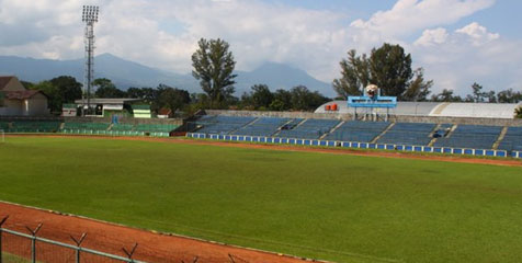 Persib Jamu Persiwa di Stadion Siliwangi