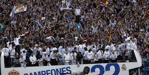 Gegap Gempita Parade Juara Madrid