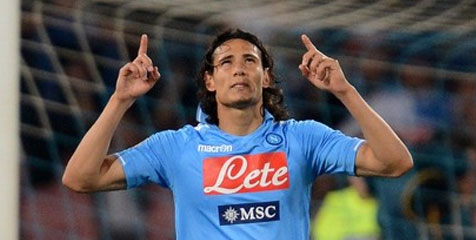Bahagia di Naples, Cavani Pilih Bertahan Bahagia di Naples, Cavani Pilih Bertahan