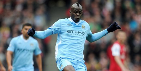 Balotelli Pesta Gila Dengan Empat PSK