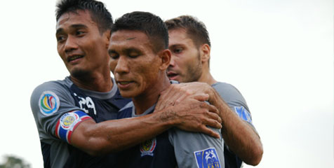 AFC Cup: Arema Hancur Leburkan Navibank 6-2