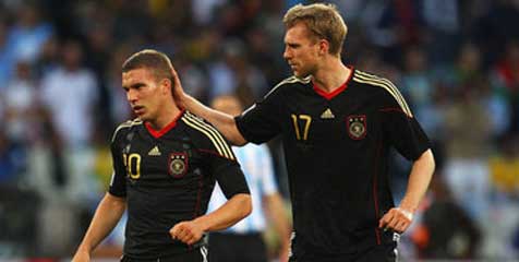 Mertesacker: Podolski Fantastis dan Berkualitas