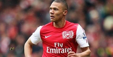 Selamatkan Arsenal, Wenger Puji Gibbs Selamatkan Arsenal, Wenger Puji Gibbs