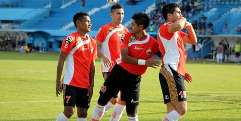 ISL Review: Kalahkan Pelita, Persija Tembus Tiga Besar