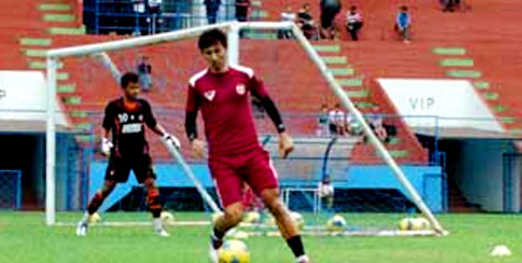 Latihan Diintip Pelatih Arema, Petar Berang Latihan Diintip Pelatih Arema, Petar Berang