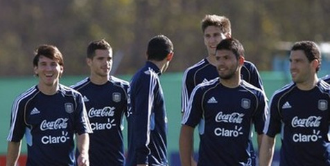 Messi: Saya Sedih Lihat Guardiola Pergi