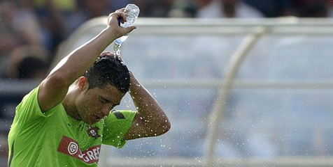 Cristiano Ronaldo Akan Jalani Tes Doping Cristiano Ronaldo Akan Jalani Tes Doping