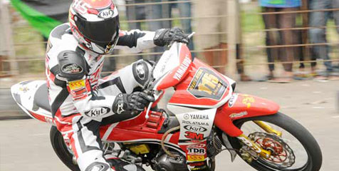 Yoga Adi Pratama Dominasi Kejurnas Motoprix Surabaya Yoga Adi Pratama Dominasi Kejurnas Motoprix Surabaya