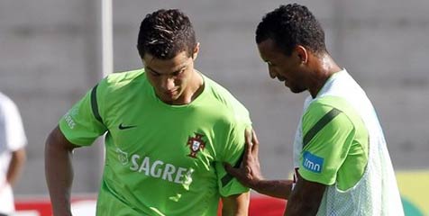 Nani: Euro Bukan Ajang Persaingan Saya dan Ronaldo