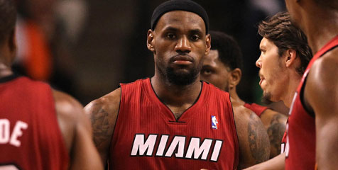 LeBron James Selamatkan Heat Dari Kekalahan Keempat