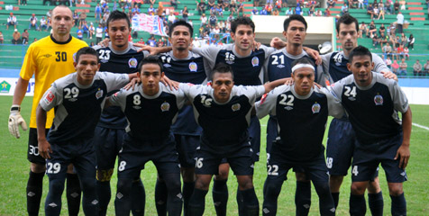 Arema Pastikan Bertanding Lawan Semen Padang