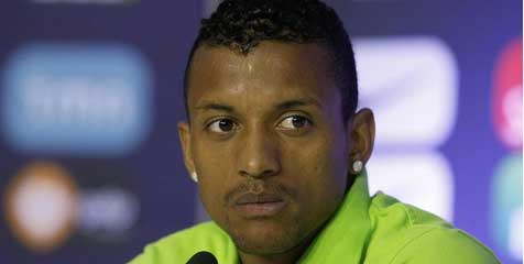 Nani : Tak Ada Masalah Antara Ronaldo dan Fans