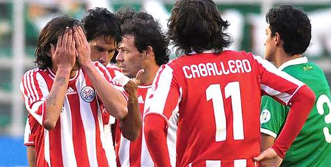 Paraguay Memecat Arce