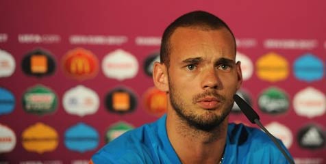 Sneijder: Singkirkan Ego Kalian, Teman!