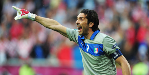 Buffon: Italia Harus Bayar Kelengahannya
