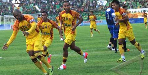 ISL Review: Penalti Kayamba Menangkan Sriwijaya FC