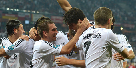 Flick: Jerman Jangan Pusingkan Peluang Lolos Flick: Jerman Jangan Pusingkan Peluang Lolos