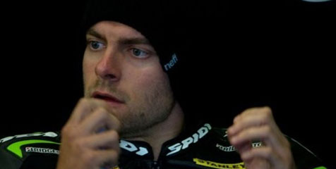 Engkel Kiri Crutchlow Alami Keretakan dan Dislokasi Engkel Kiri Crutchlow Alami Keretakan dan Dislokasi