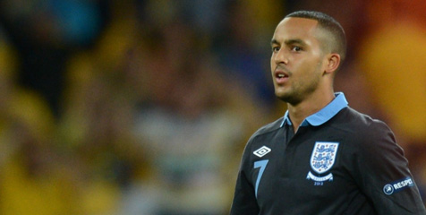 Hodgson Khawatirkan Kondisi Walcott Hodgson Khawatirkan Kondisi Walcott