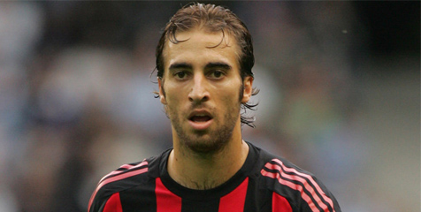 Milan Lepas Flamini Dengan 'Cuma-Cuma'