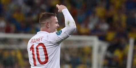 Hodgson Harapkan Rooney On Fire