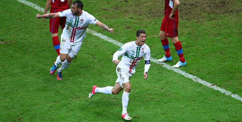 Review: Ronaldo Terbangkan Portugal Ke Semifinal