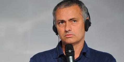 Dicibir Zeman, Mourinho Balik 'Menggigit'