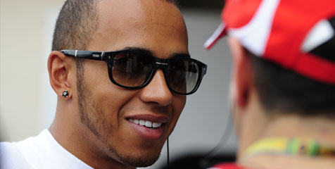 Hamilton Tak Cemaskan Kontrak Baru McLaren