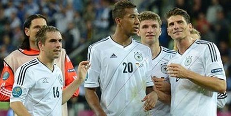 Libas Yunani, Jerman Pecahkan Rekor Dunia