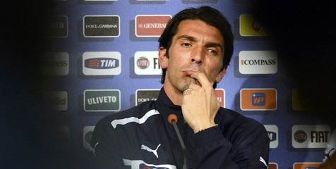 Buffon Lebih Suka Video Porno Ketimbang Video Penalti Inggris