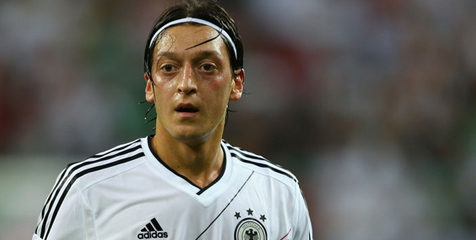 Ozil Bahagia Dengan Perubahan Loew