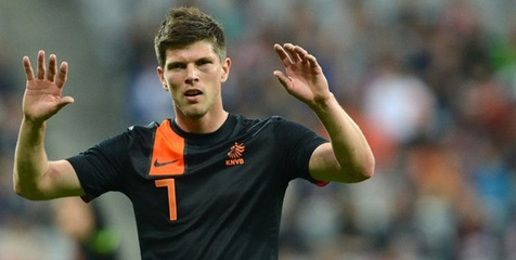 Gagal Dapatkan Falcao, Chelsea Lirik Huntelaar