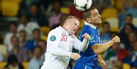 Bonucci: Rooney Diredam Taktik Negatif Inggris