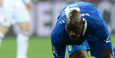 Maradona: Italia Pasti Berharap 'Ledakan' Balotelli