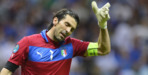 Prandelli Bela Kegusaran Buffon Prandelli Bela Kegusaran Buffon