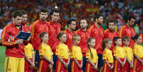 Penggawa Spanyol 'Dipaksa' Beramal