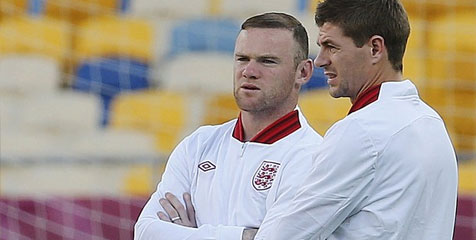 Terus Dikritik, Gerrard Bela Rooney