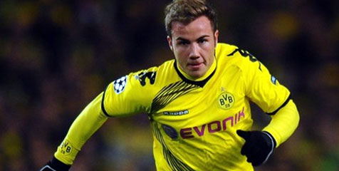 Dortmund Percayakan Nomor 10 Pada Gotze